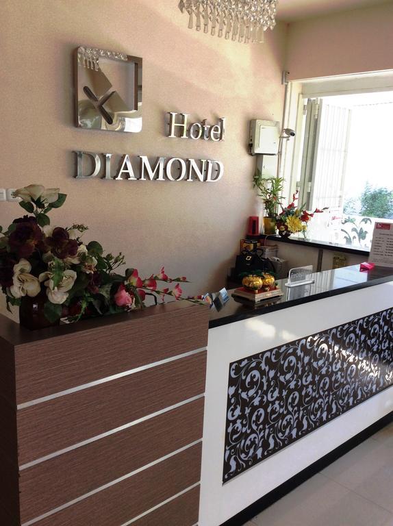 Hotel Diamond Makassar Exterior photo